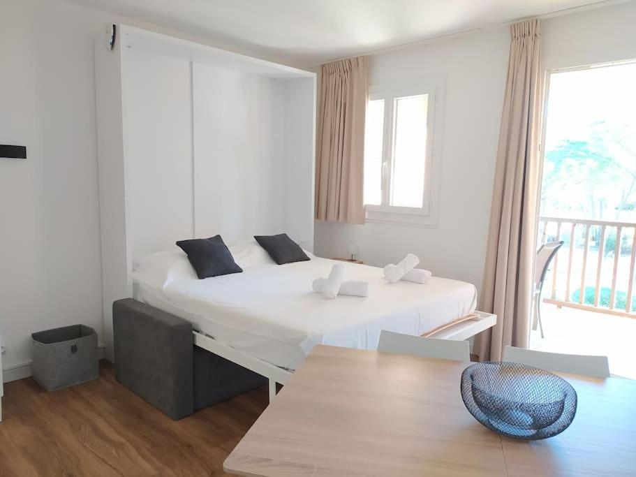 Ideal Saint Raphael Piscine Clim Parking 아파트 외부 사진